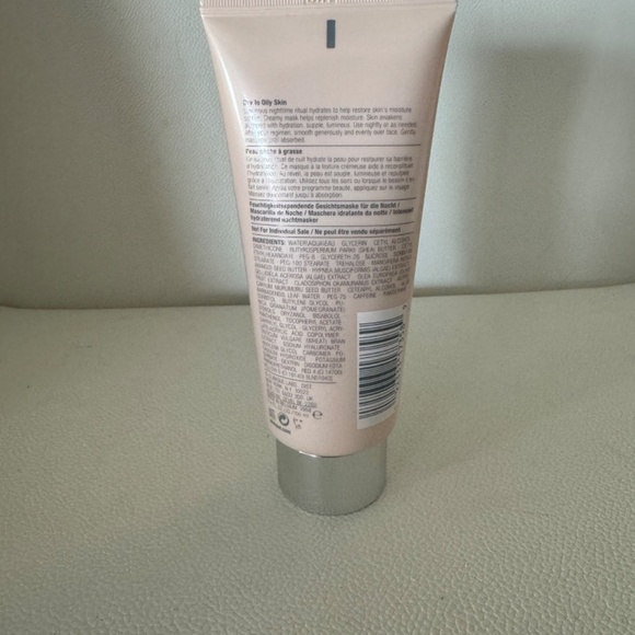 Clinique Moisture Surge Overnight Mask - Picture 3 of 4